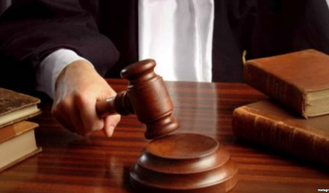 تورم قوانین؛ علل و زمینه‌ها 